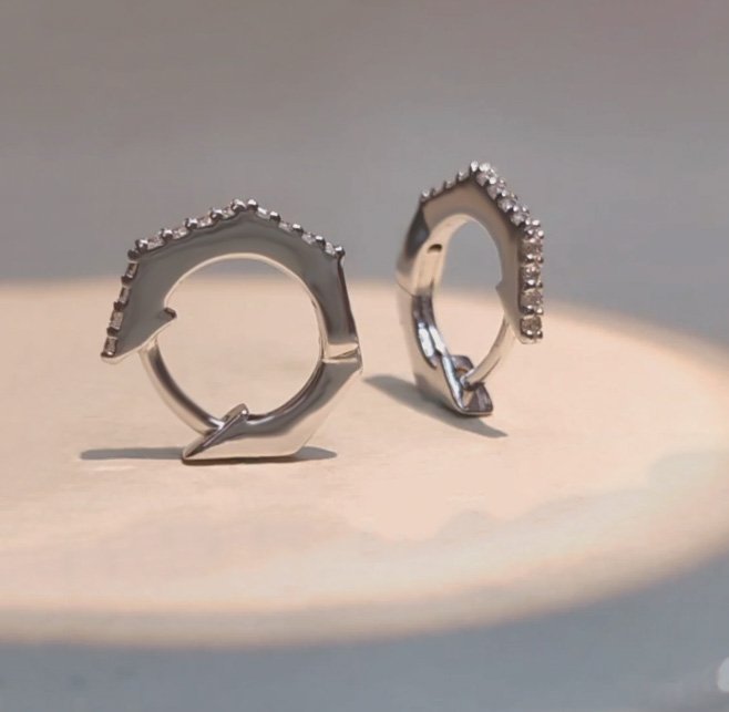 Lab grown diamond hexagon huggie hoop earrings in sterling silver with geometric design