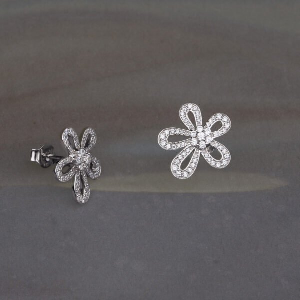 lab grown diamond flower stud earrings sterling silver 925 pavé floral
